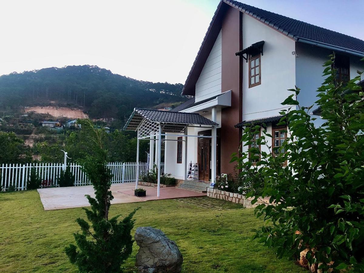 Lodge Cánh đồng Mây *